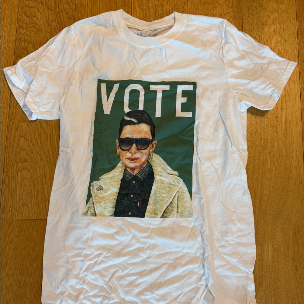 PHENOMENAL VOTE RBG Limited Edition Action Campaign -  White Graphic T-Shirt
